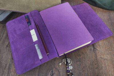 Подарок ручной работы из натуральной кожи | Замшевый ежедневник 11