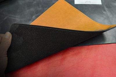 Подарок ручной работы из натуральной кожи | Блокнот и коврик НПП Сибмаш